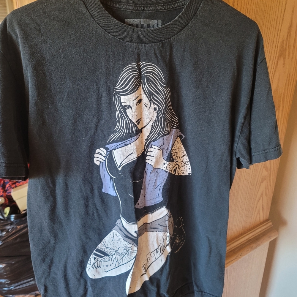 Men's fatal shirt